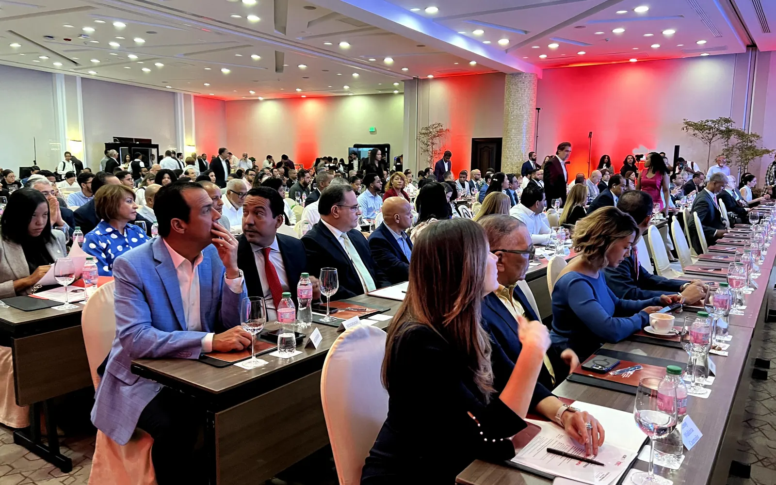 Interpretación para conferencias y congresos con audiencia internacional en República Dominicana